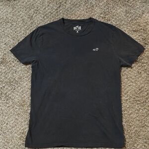 Hollister Men's Black Short Sleeve Tee